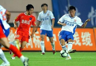 國足昔日天才隕落令人唏噓,曾攻破法國隊球門!