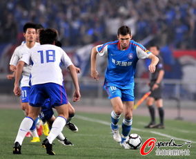 江蘇舜天vs上海申花 路易斯帶球進(jìn)攻