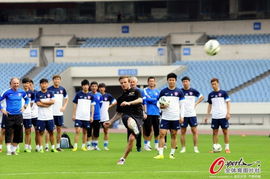 主辦方緊急叫停，小貝被問(wèn)國(guó)足1-5遭拒答，舜天舊事引熱議