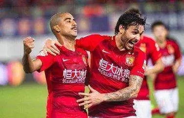 綠茵場變燒錢場 中超存活背后的資本力量——以舜天足球為例